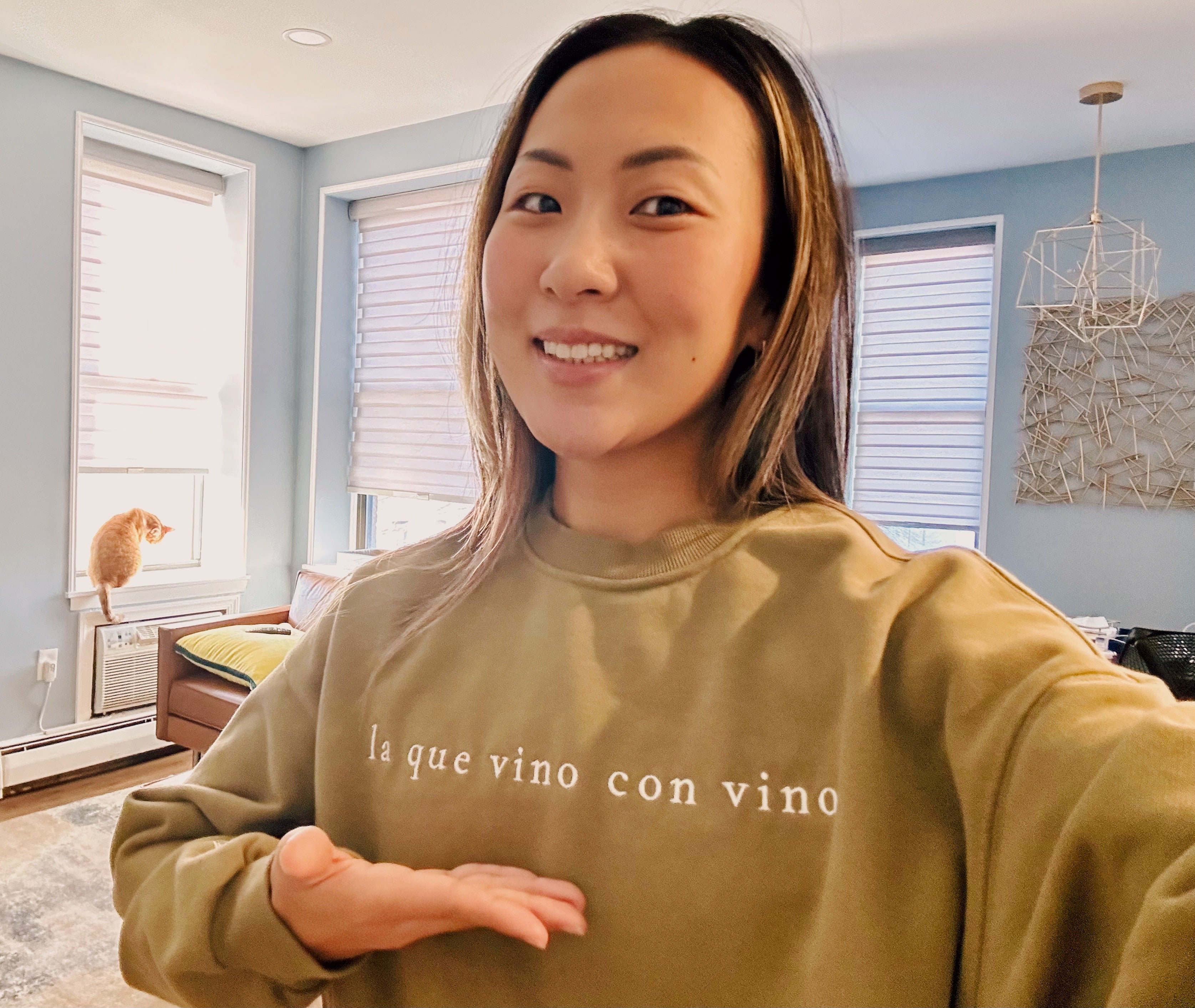 Offline Wine Women's Vino Crewneck