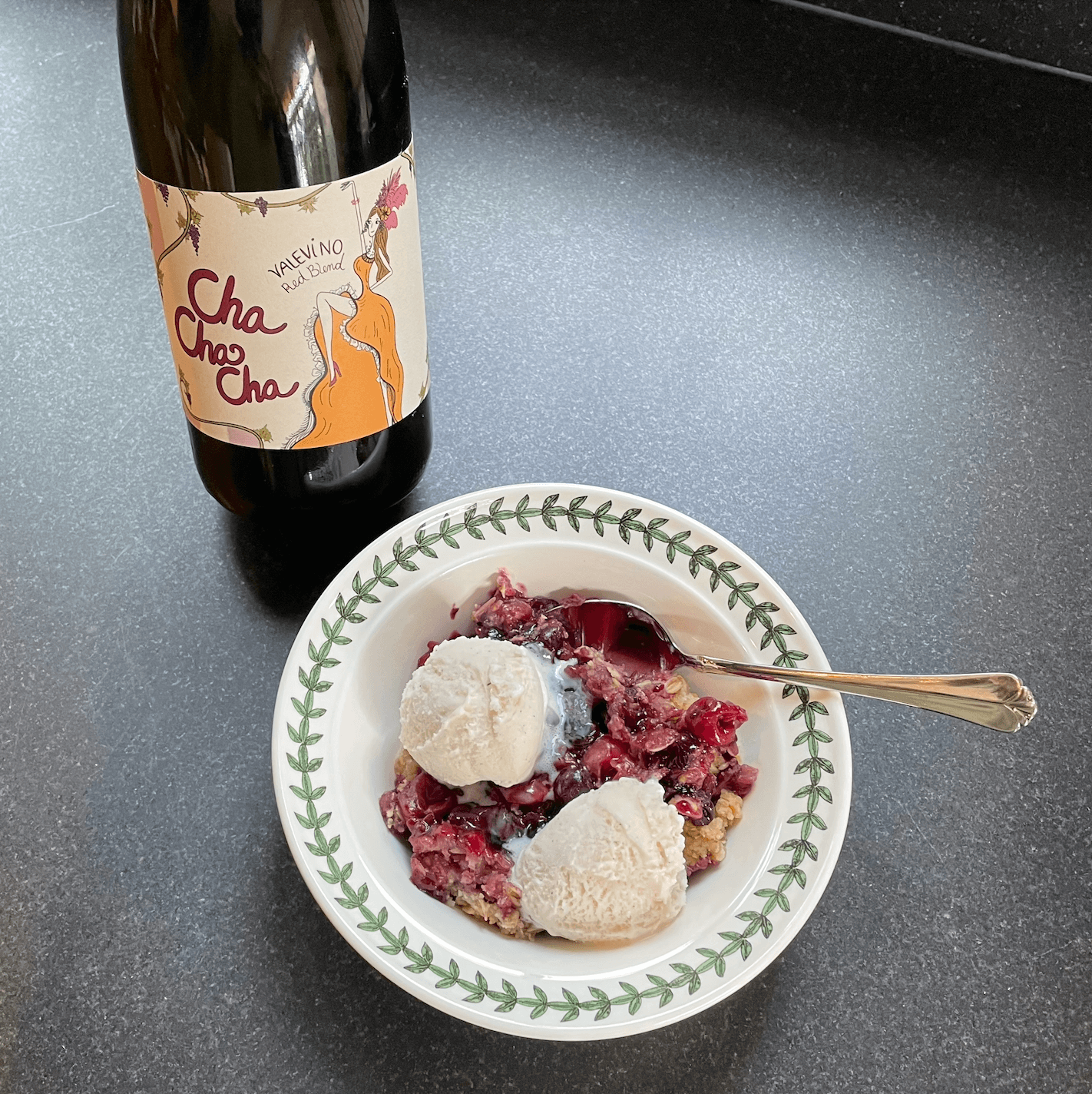 6-Ingredient Red Wine Berry Crisp Recipe – Offline Wine